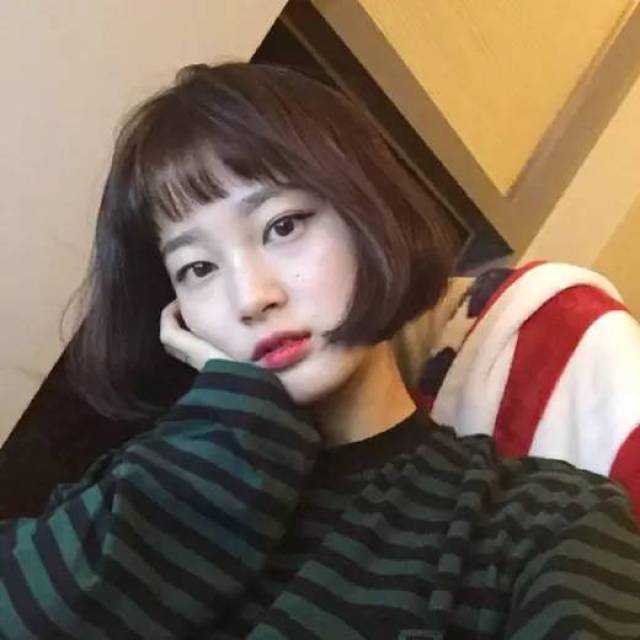 最新刘海发型图片女，时尚潮流的演变与影响力